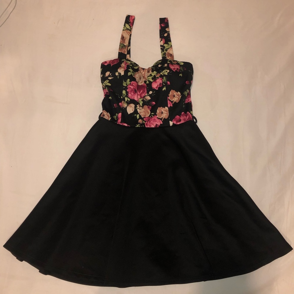 Flower/Black Print Dress